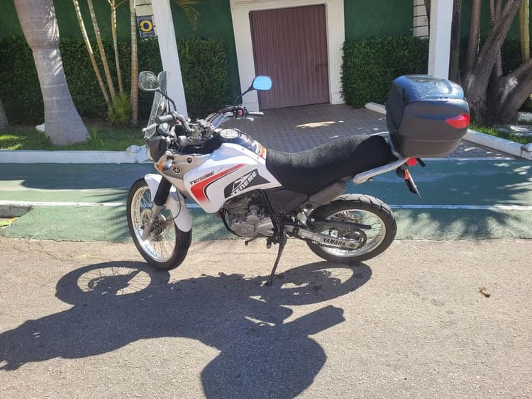 Tenere 250