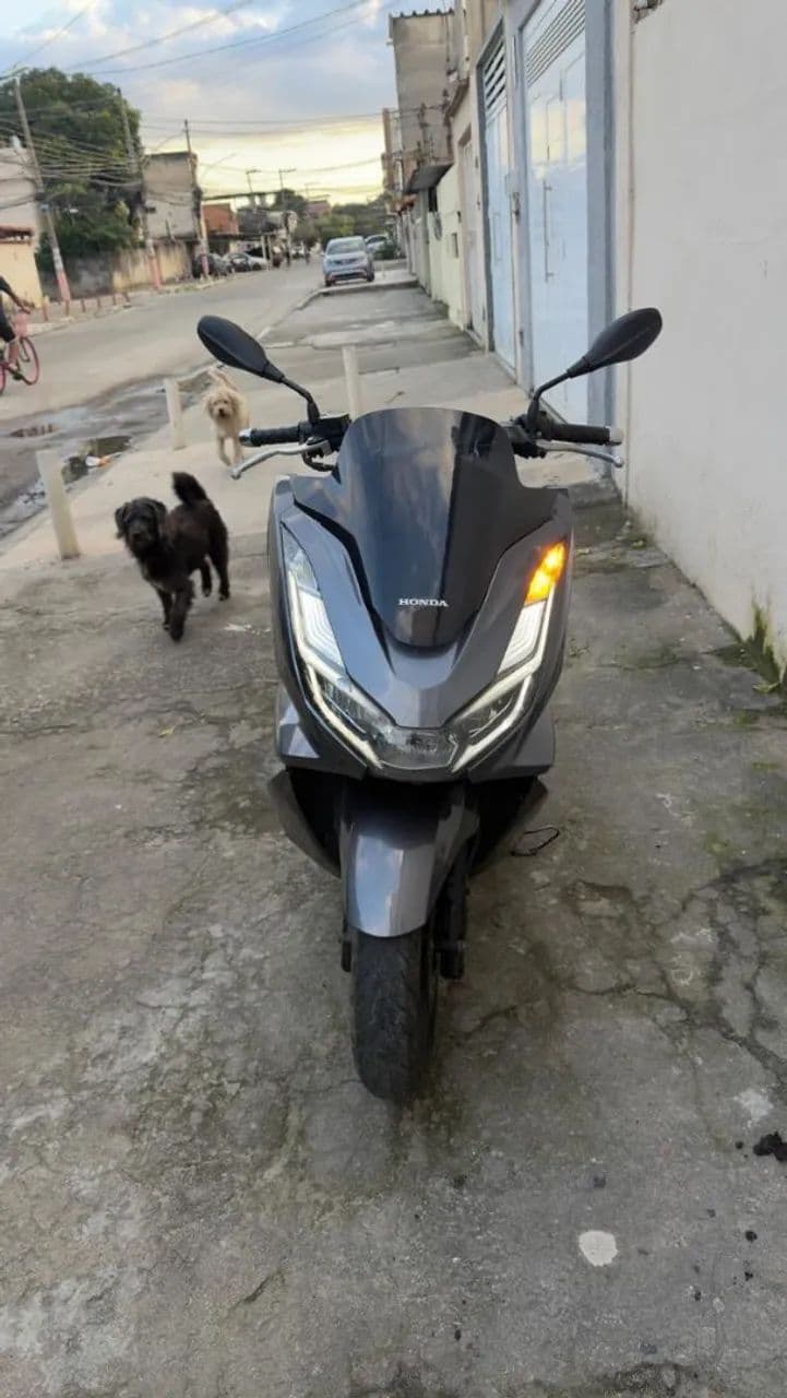 Pcx bem conservada