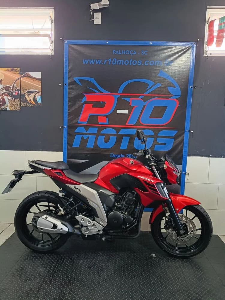 FZ25 250 / BAIXA KM