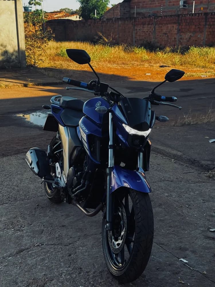 Fazer 250