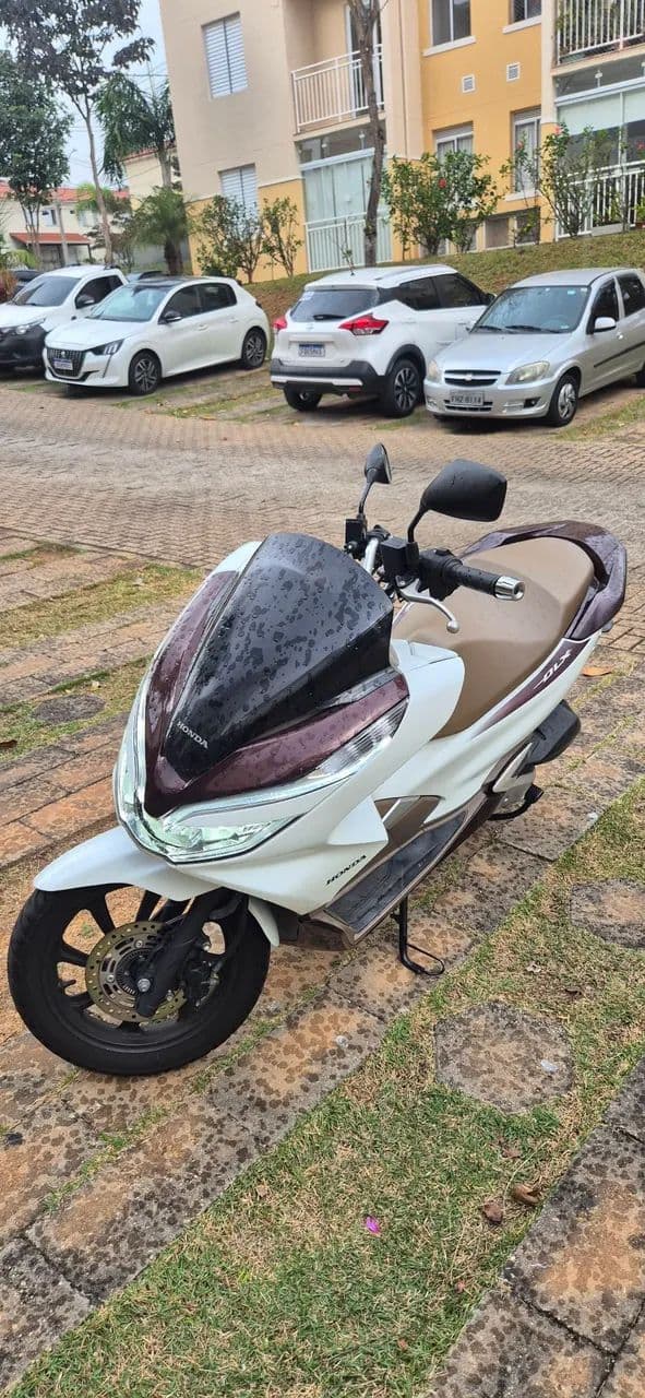 Pcx 150 DLX com ABS