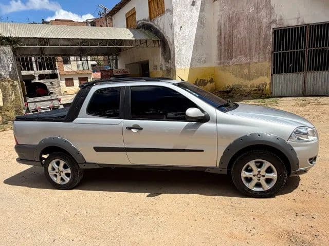 Fiat Strada Working 1.4 MPI Fire Flex 8V CD 2013