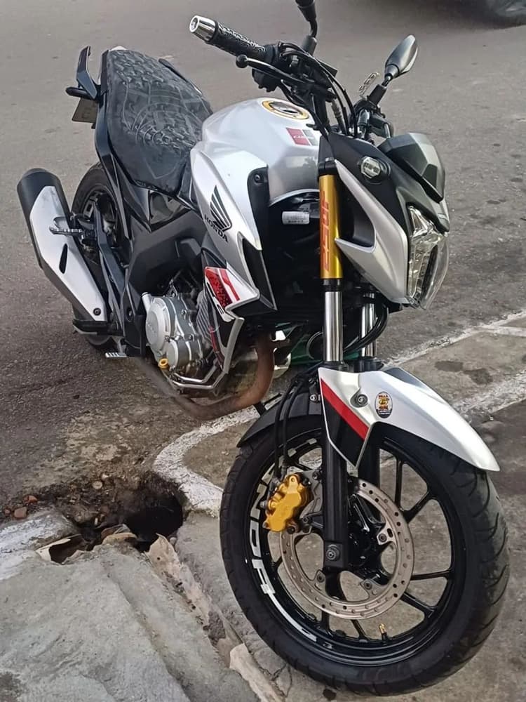 CB TWISTER 250 