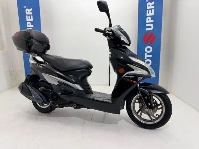 Suzuki Haojue VR 150 FI