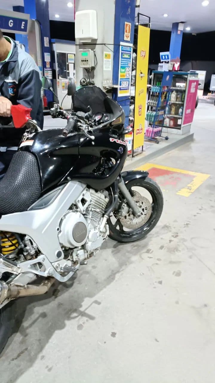 Yamaha tdm 850cc