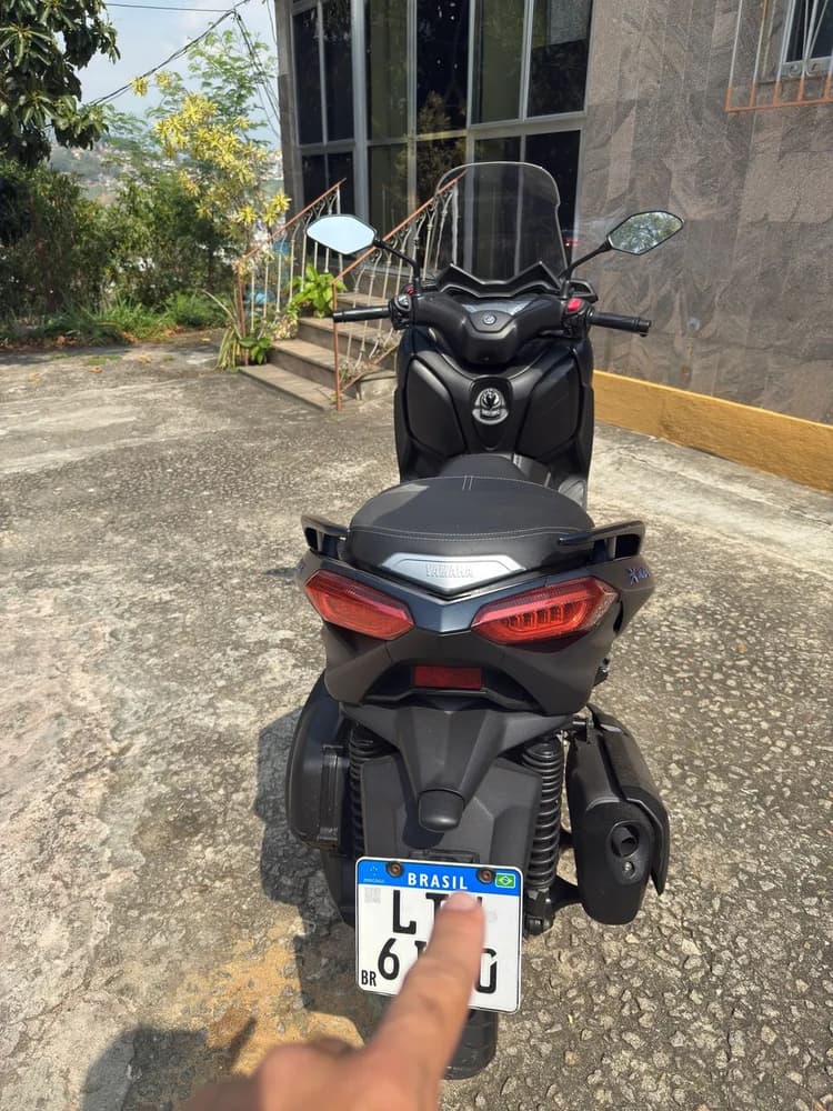 XMAX 