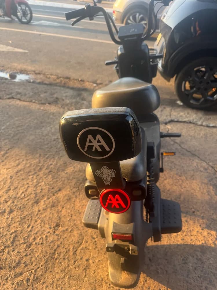 Moto elétrica AIMA
