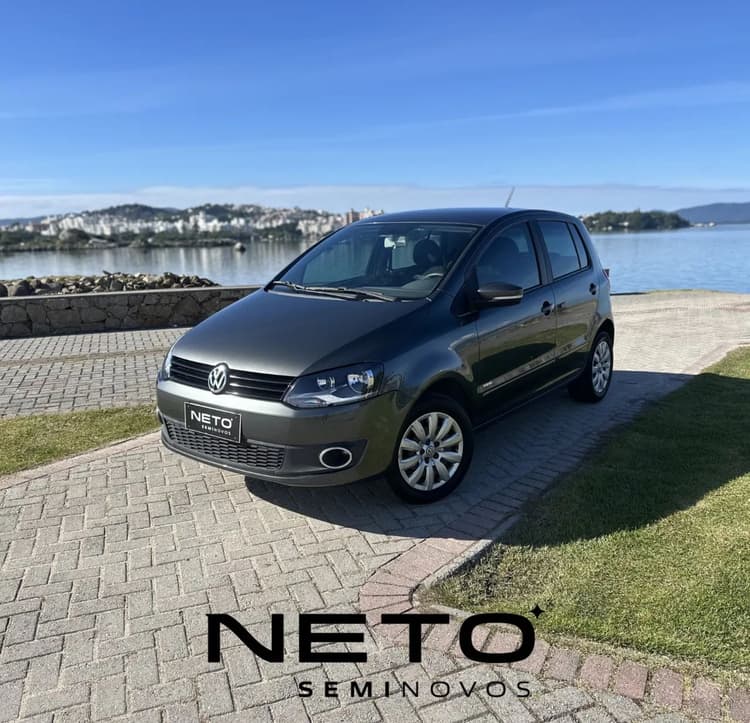 Volkswagen Fox 1.0 MI Total Flex 8V 5P 2014