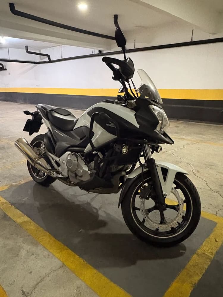 NC 700X - Impecável 