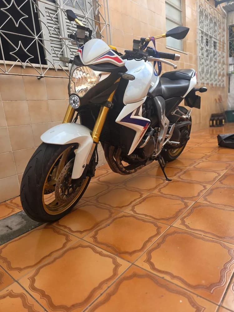 CB 1000r 