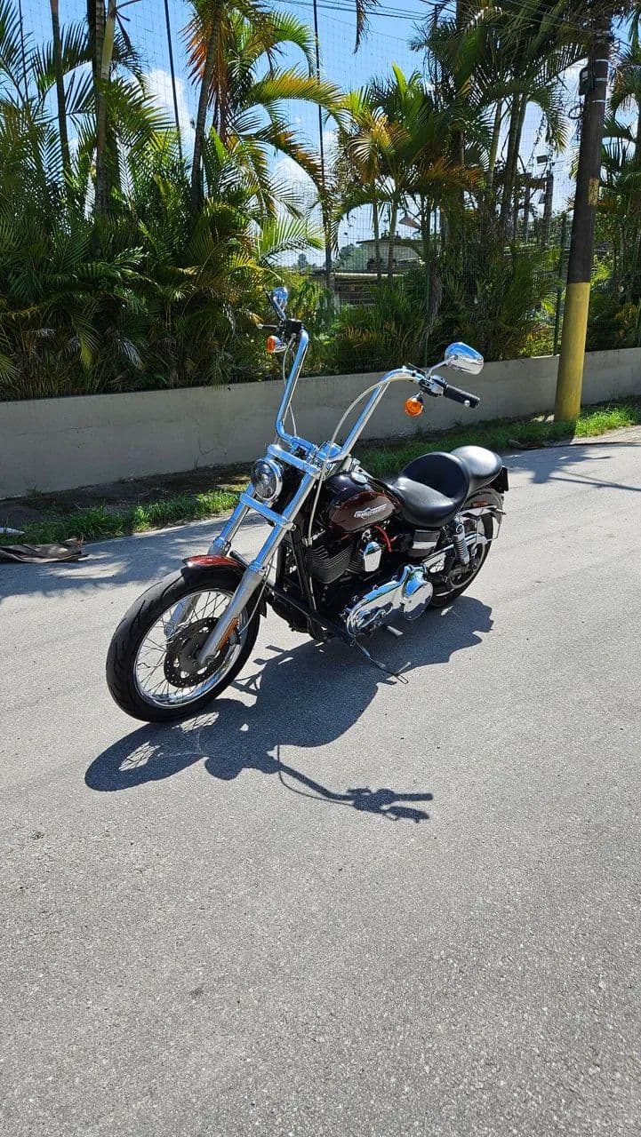 Harley Davison Dyna FXDC 2011