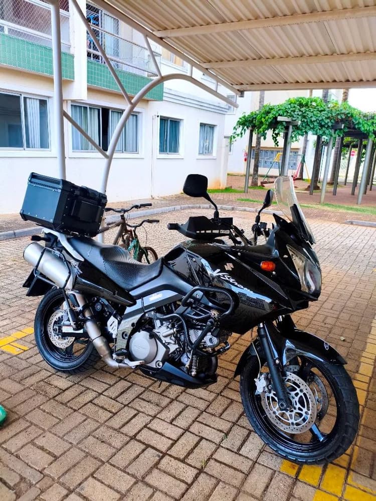 V-STROM 1000 super conservada 