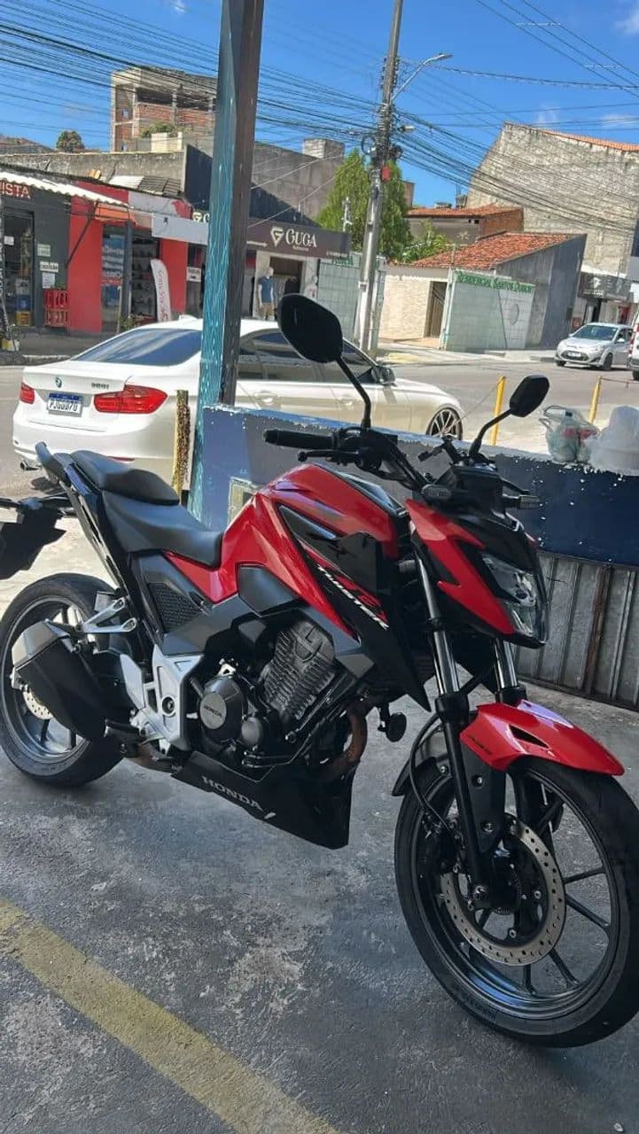 Cb Twister 300f 