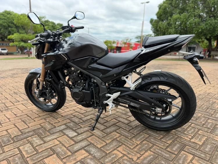CB500F UNICA DONA Modelo 2024