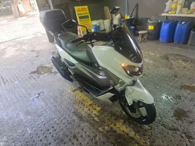 YAMAHA NMAX 160 ZERADA