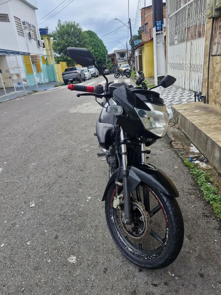 Moto Apache 150