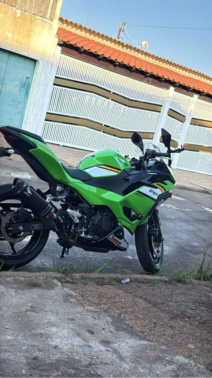 Ninja 500 se