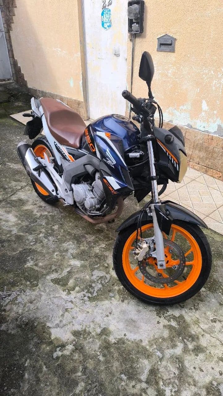 CB 250 TWISTER 