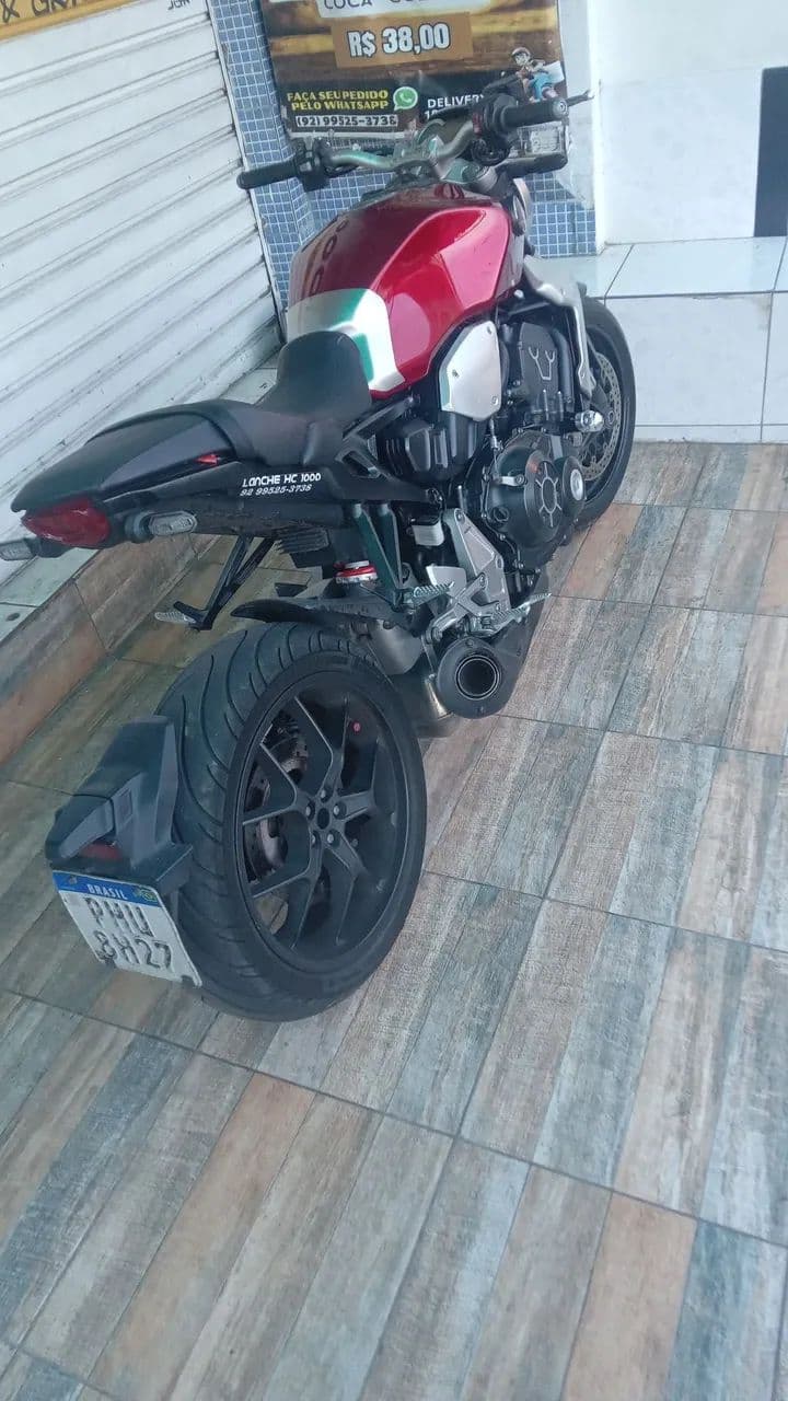 Cb1000r  
