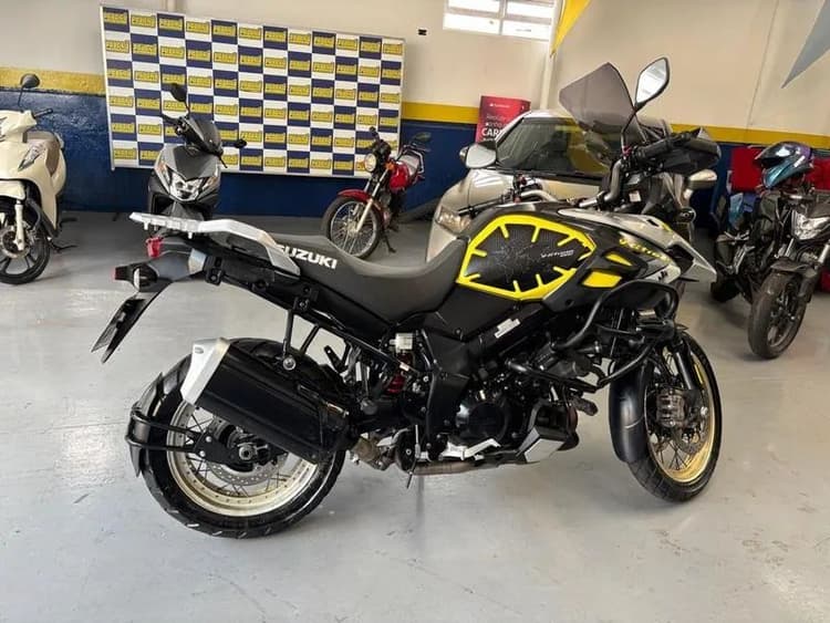 SUZUKI VSTROM 1000 XT 