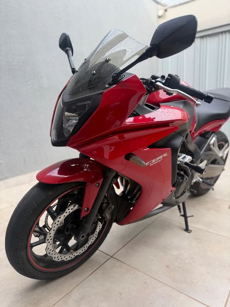 Vendo Honda CBR 650F 