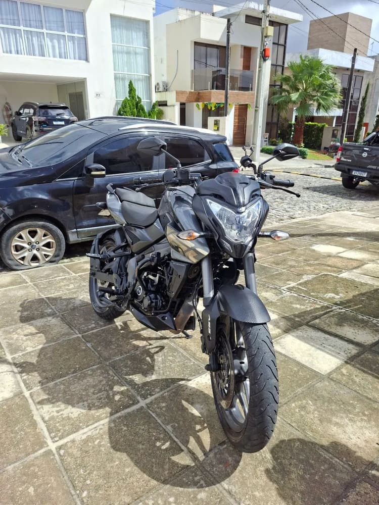 Bajaj Dominar 160