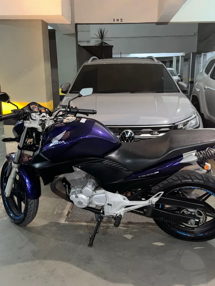 CB300R