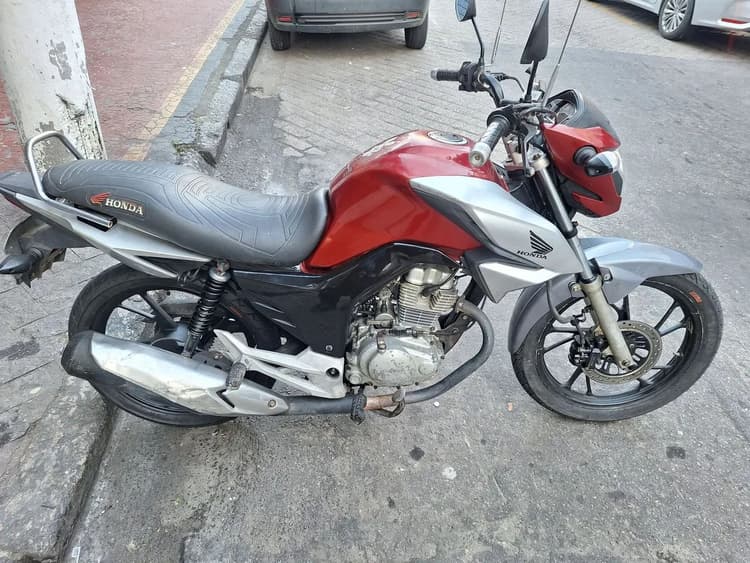 Cg 150 em ótimo estado 
