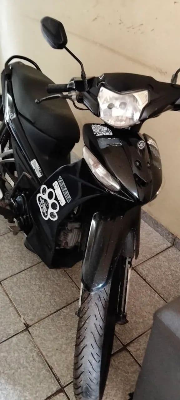 Moto Yamaha clypton 
