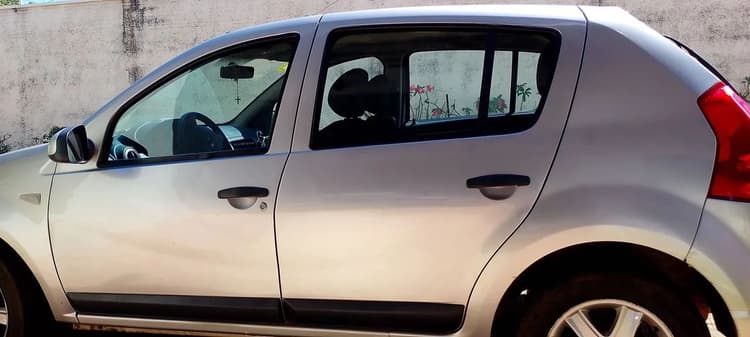 Renault Sandero Expression Hi-flex 1.6 8V 5P 2013