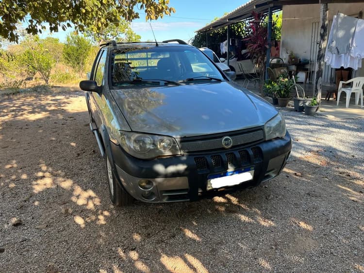 Fiat Strada Adv/adv Tryon 1.8 MPI Flex 8V CE 2007