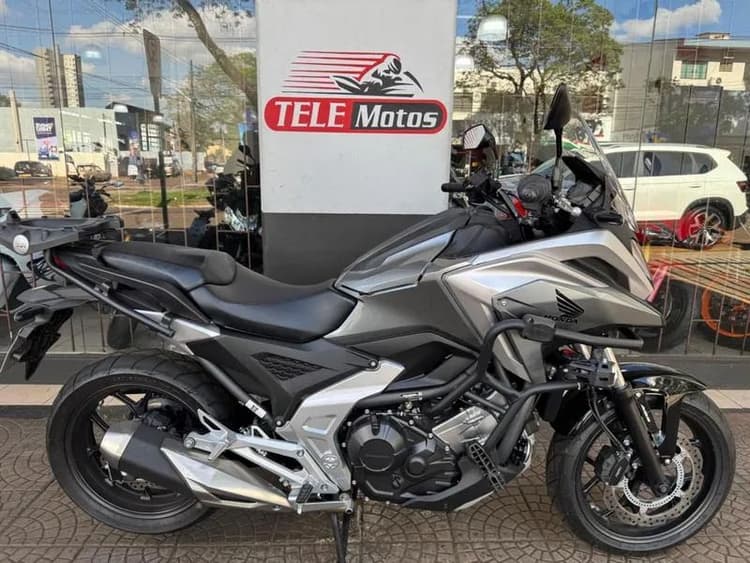 HONDA NC 750X 2025