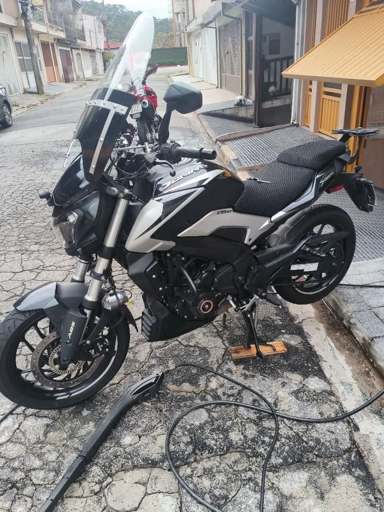 Bajaj dominar 250