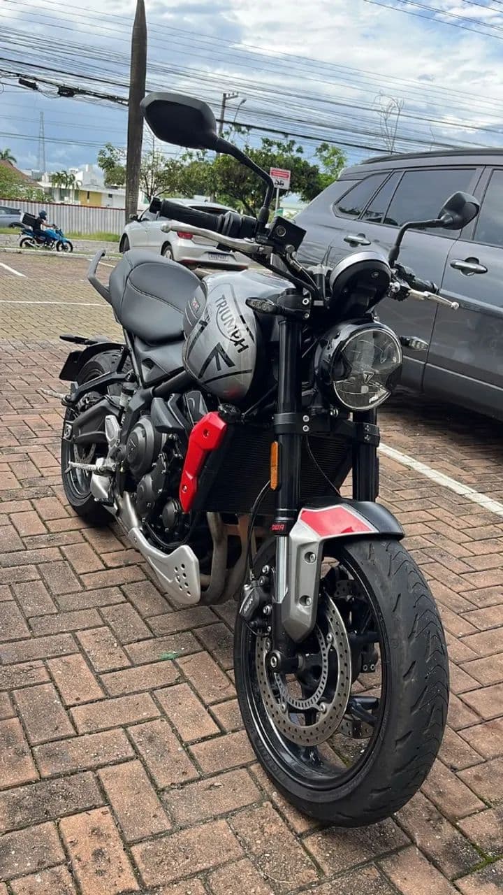 Triumph Trident 660 