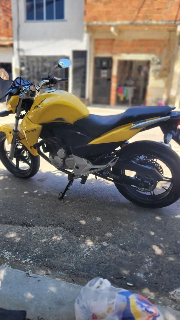 Honda CB 300r