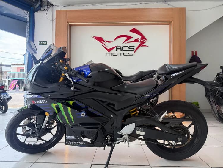 R-3 MONSTER ÚNICO DONO IMPECÁVEL 