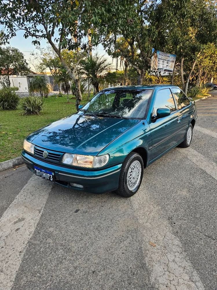 Volkswagen Logus 1.8 / CLI / CL (álcool) 1996