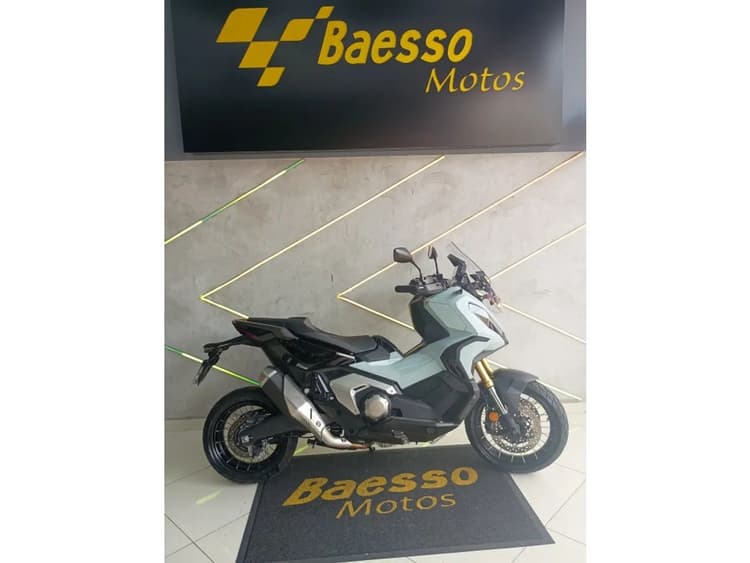 Honda X-adv 2025