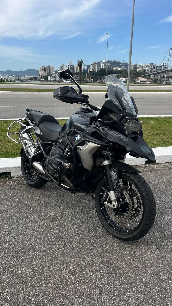 BMW R1250 Triplo Black