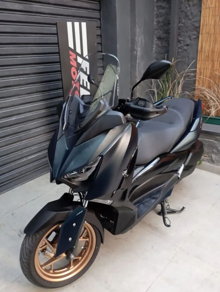 YAMAHA Xmax 250