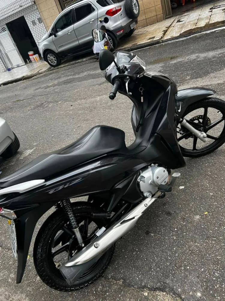 MOTO RECISADA 