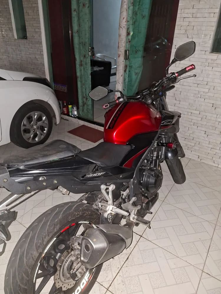 Cb 500f 