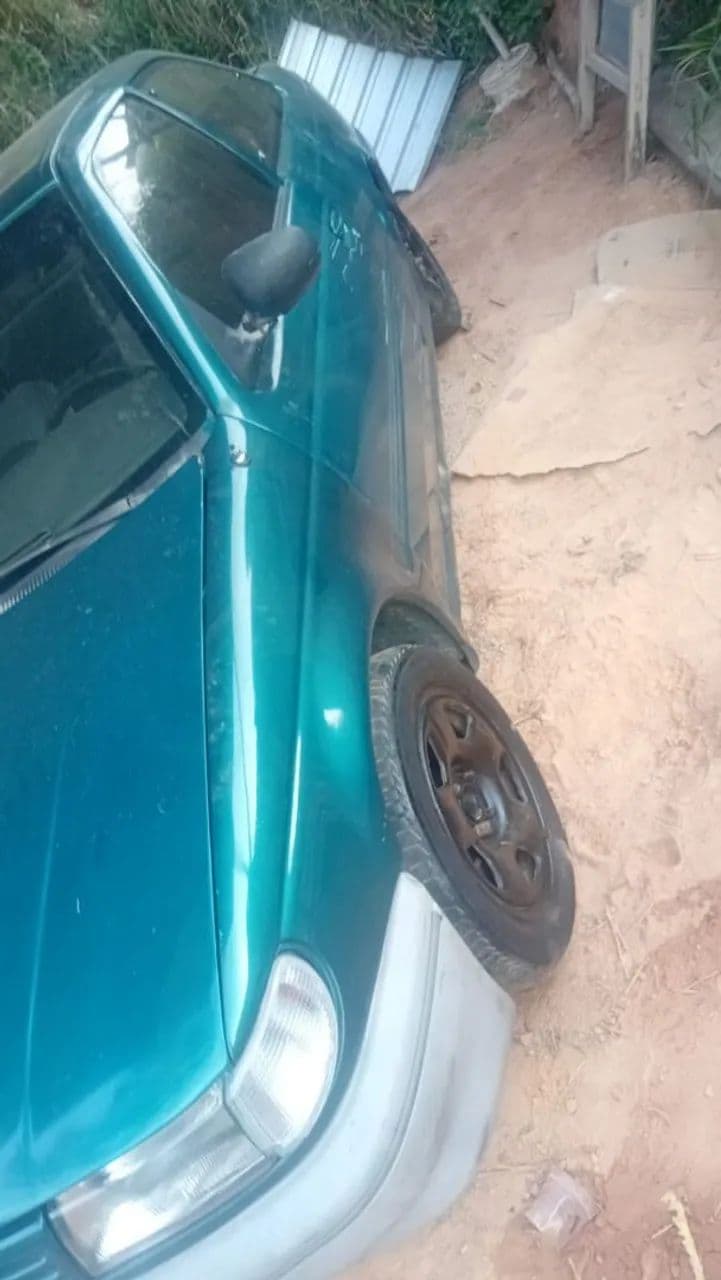 Volkswagen Logus 1.8 / CLI / CL (álcool) 1995