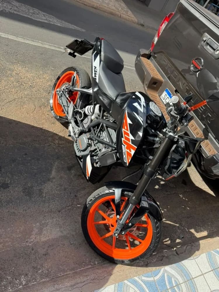 KTM Duke 200