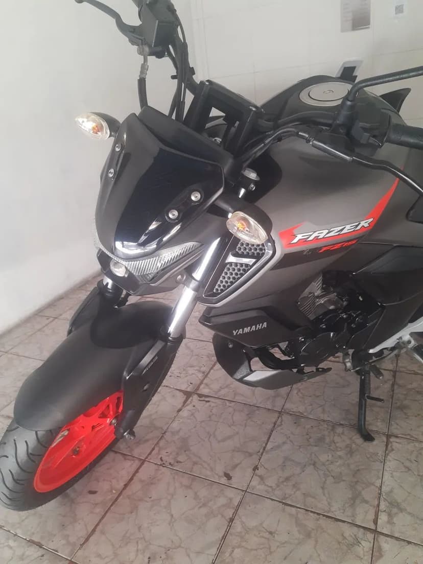 YAMAHA FAZER F15 2025 