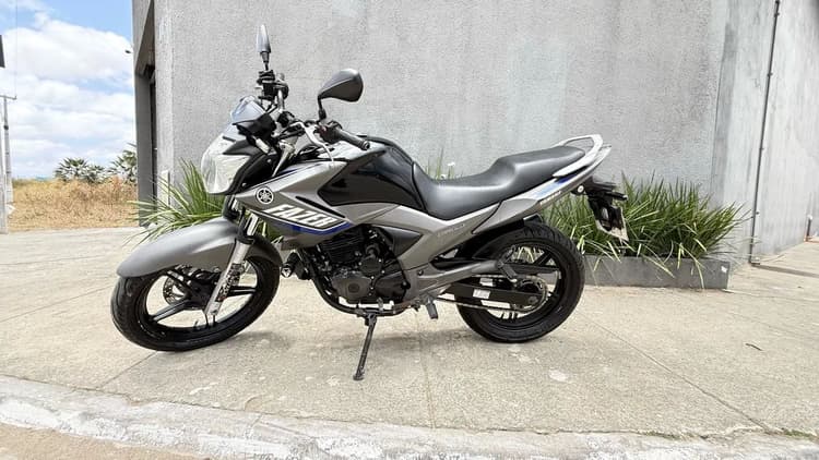 Fazer 250 cilindrada 