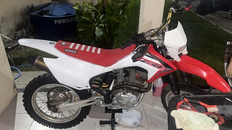 CRF 240 