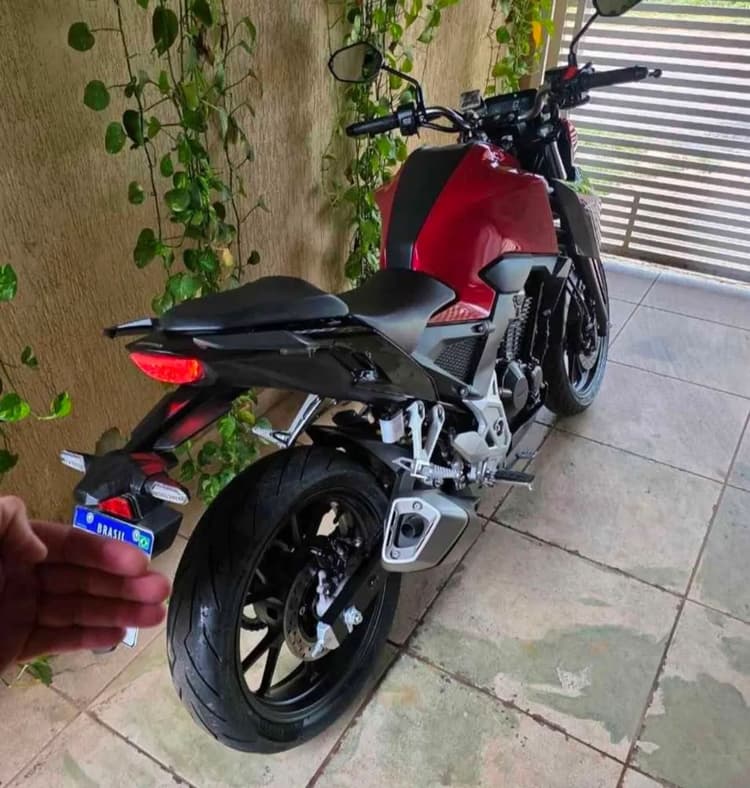 VENDO HONDA 