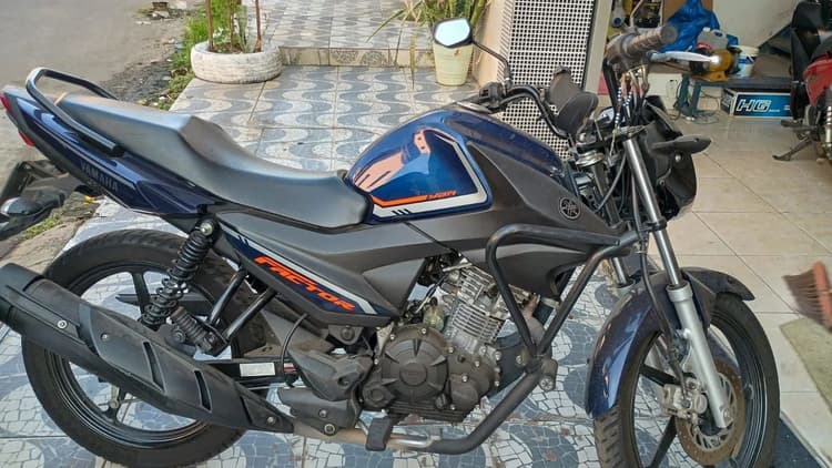 Vendo moto Factor 150 2024