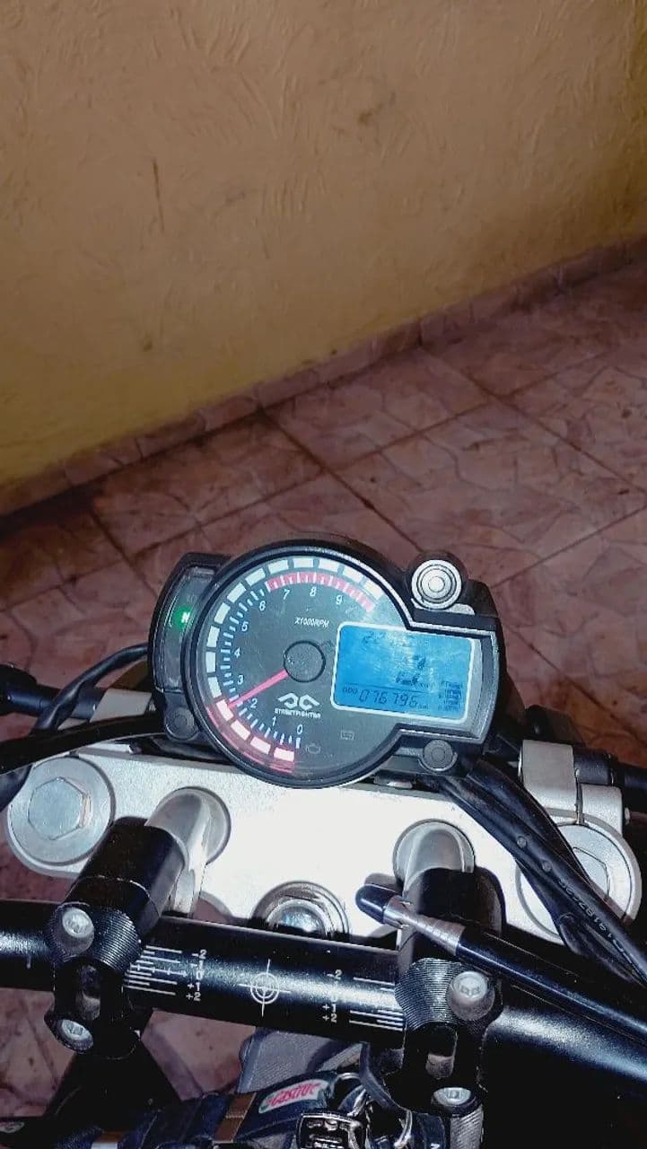 Moto muito forte e integra